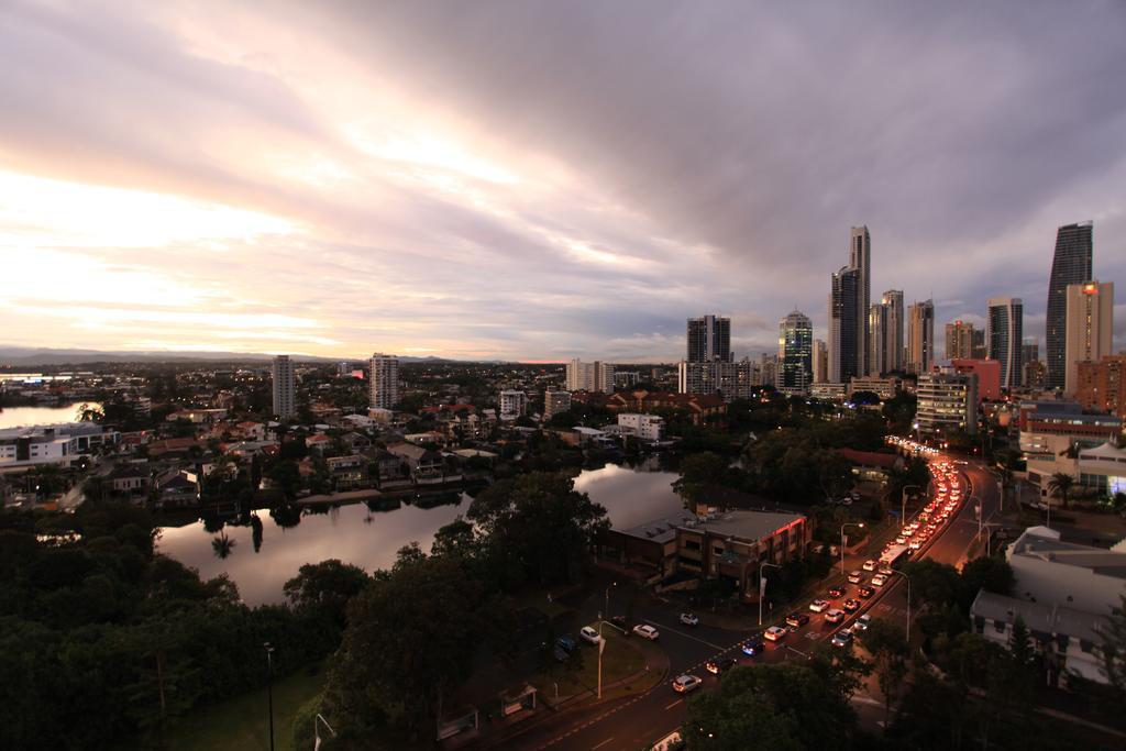 อนาคาปรี ฮอลิเดย์ อพาร์ตเมนต์ Aparthotel เซิร์ฟเฟอร์สพาราไดซ์ ภายนอก รูปภาพ