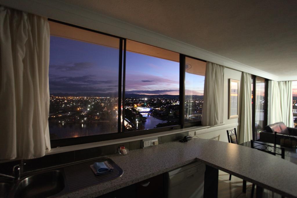 อนาคาปรี ฮอลิเดย์ อพาร์ตเมนต์ Aparthotel เซิร์ฟเฟอร์สพาราไดซ์ ภายนอก รูปภาพ