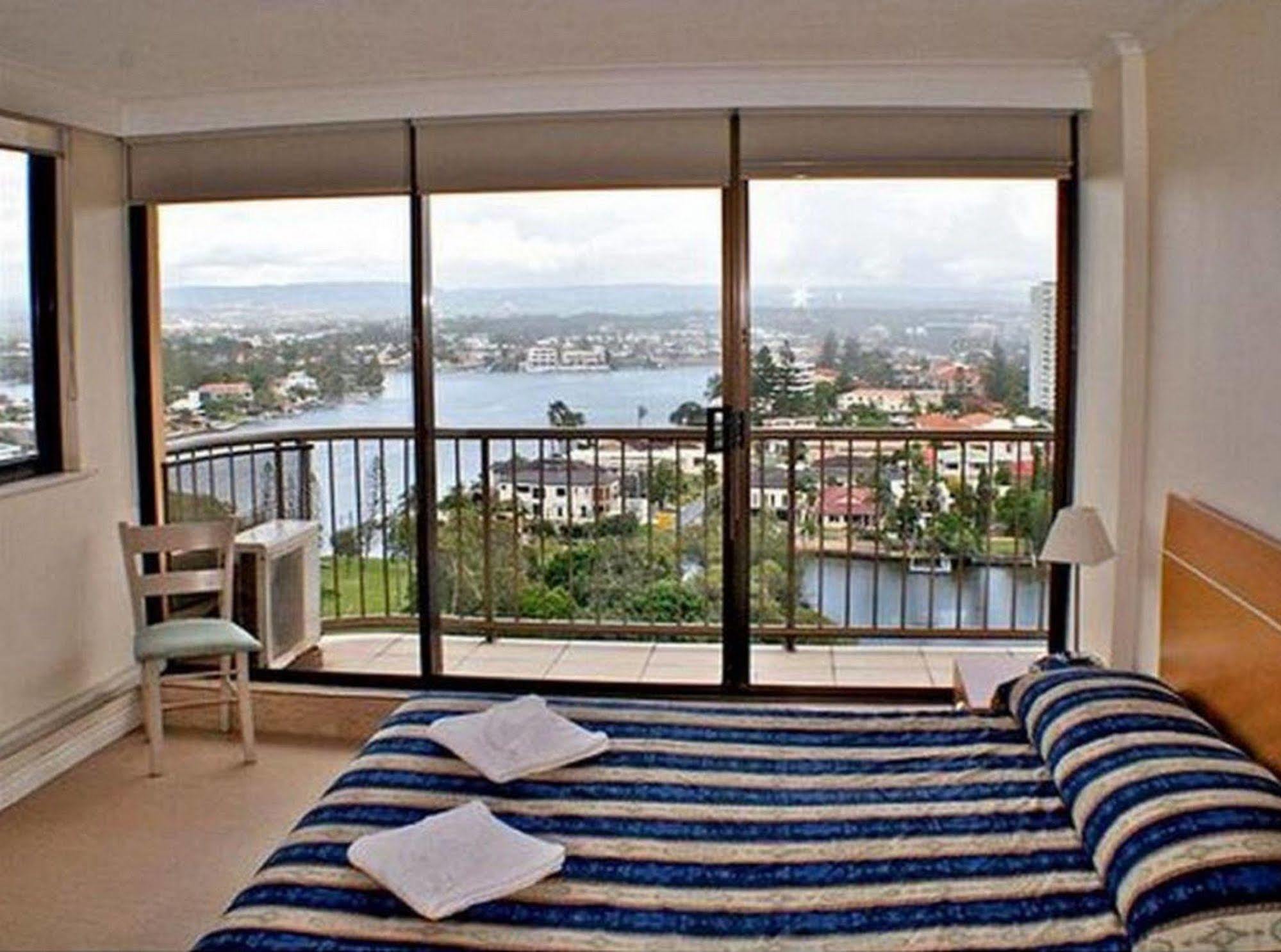 อนาคาปรี ฮอลิเดย์ อพาร์ตเมนต์ Aparthotel เซิร์ฟเฟอร์สพาราไดซ์ ภายนอก รูปภาพ