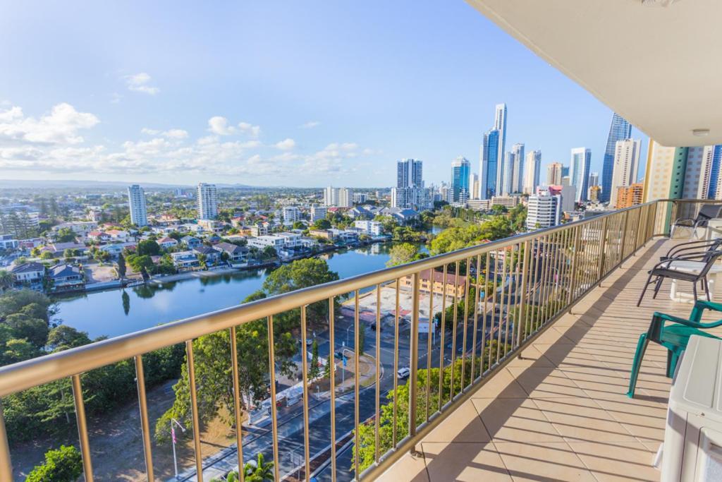 อนาคาปรี ฮอลิเดย์ อพาร์ตเมนต์ Aparthotel เซิร์ฟเฟอร์สพาราไดซ์ ภายนอก รูปภาพ